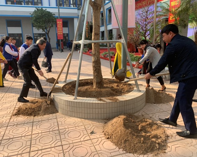 Quận Ba Đình phát động Tết trồng cây đời đời nhớ ơn Bác Hồ - Xuân Quý Mão 2023