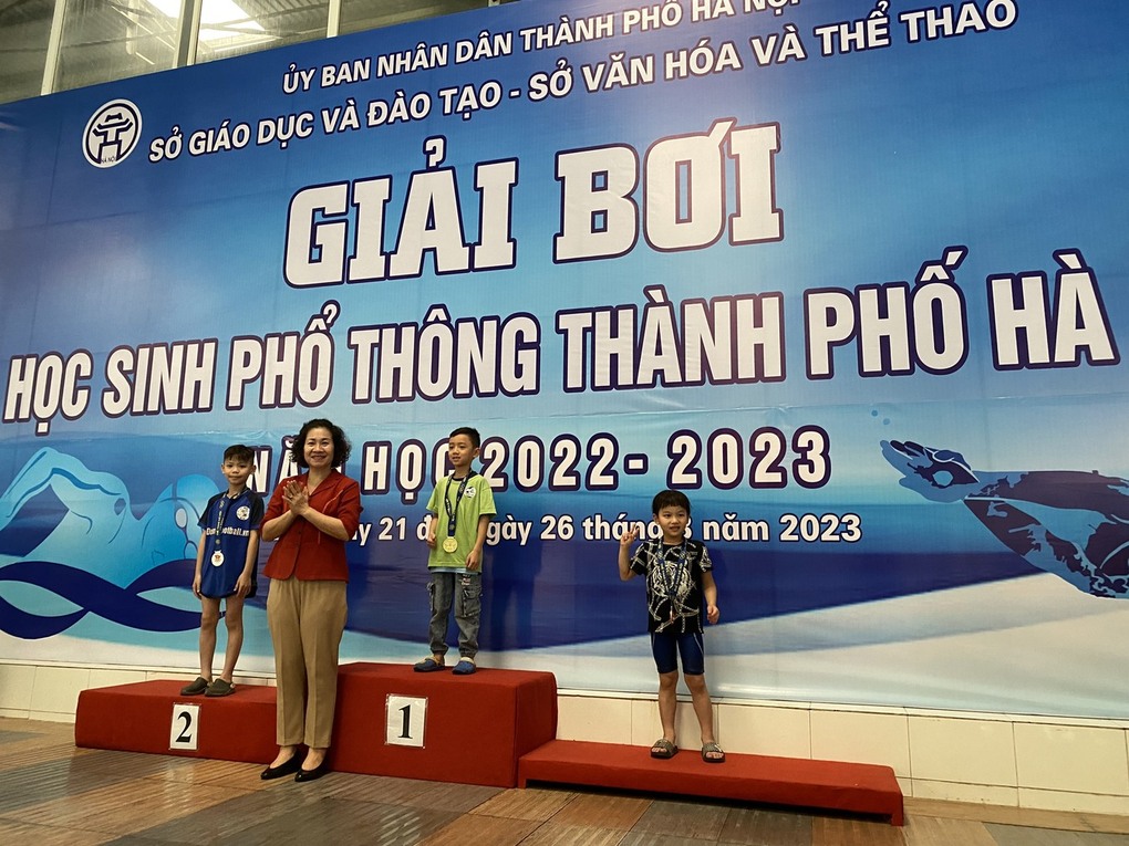 Một chú cá kình mới của trường Tiểu học Nguyễn Tri Phương
